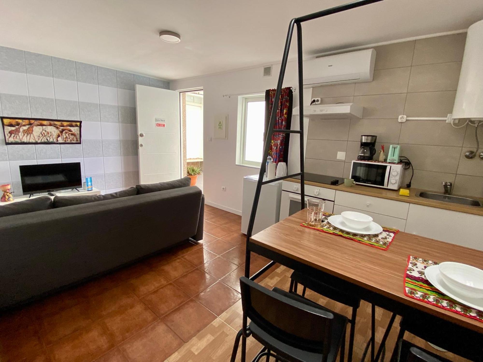 Live, Laugh, Love Beach Guest Home With Ac Madalena  Habitación foto